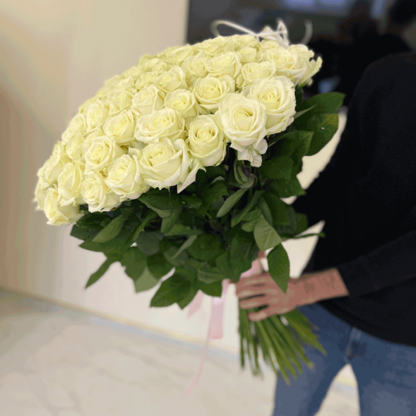 101 белая роза, лента в Бахчисарае