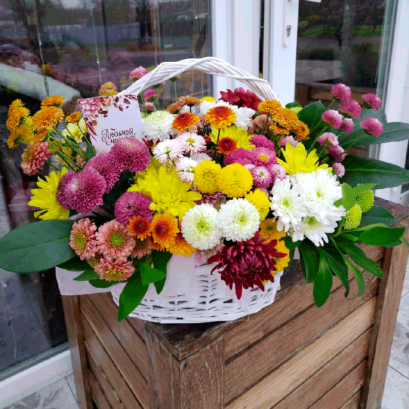 Композиция в корзине &quot;Чудесное мгновение&quot; в Бахчисарае