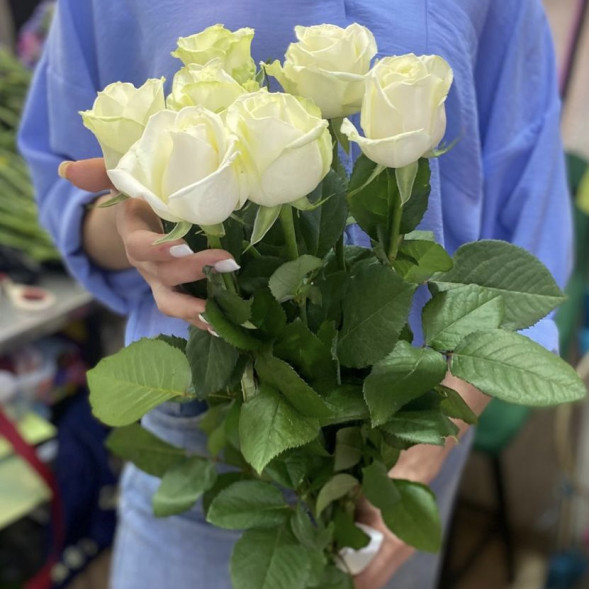 Букет 7 белых роз в Бахчисарае