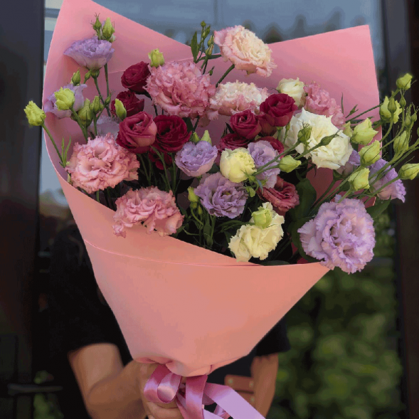 Букет 7 ярких эустом в Бахчисарае