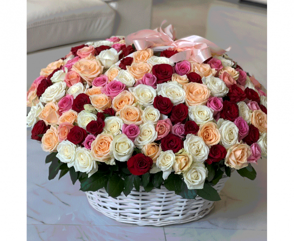 201 роза в корзине в Бахчисарае