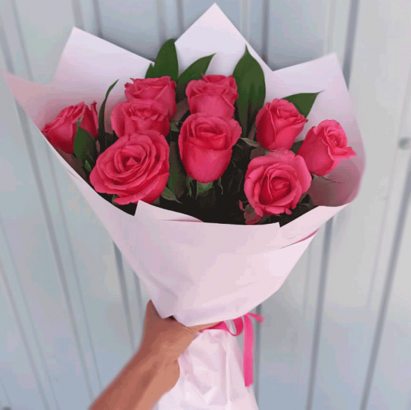 Букет 11 розовых роз в Бахчисарае