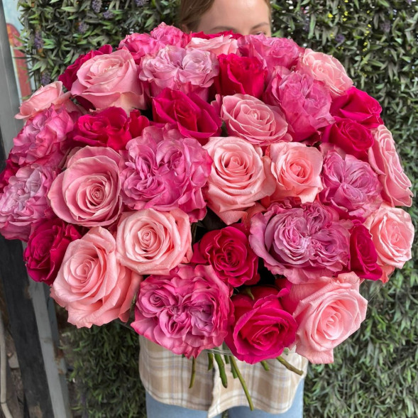 Букет 35 розовых роз в Бахчисарае