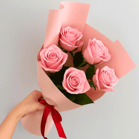 Стильный букет 5 розовых роз в Бахчисарае