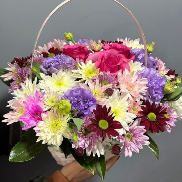 Композиция в корзине «Палитра нежности» в Бахчисарае